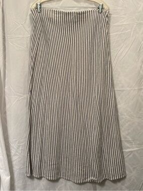 Linen blend Maxi Skirt